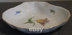 1957-1972 German Meissen Porcelain Tulip/Floral Motifs Clamshell Form Bowl