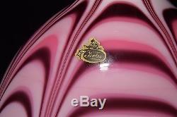 1975 Robert Barber Collection HYACINTH FEATHER # 0001 12.5 Vase 413/450 Fenton
