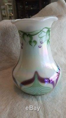 1998 Fenton Connoisseur Leaves & Vines Vase, Dave Fetty, Martha Reynolds. Signed