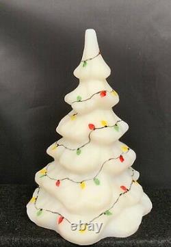 2006 Fenton Art Glass Gift Shop Exclusive Christmas Lights Tree Figurine