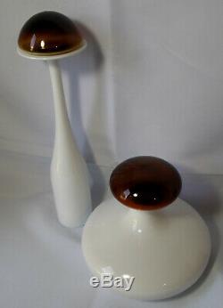2 Rare White Tom Connelly Greenwich Flint Craft #1164 & #1178 Decanter W Stopper
