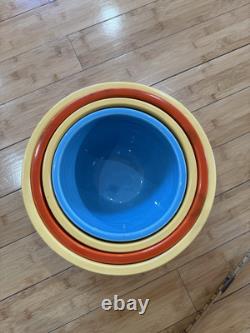 4 Piece Set Of Vintage Fiestaware Mixing Bowls