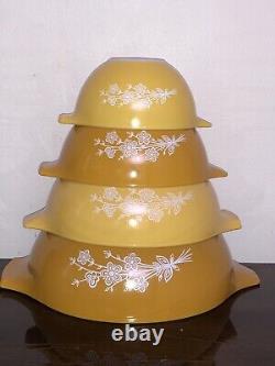 4 Vintage Pyrex Butterfly Gold Sunflower Daisy Cinderella Nesting Mixing Bowl