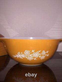 4 Vintage Pyrex Butterfly Gold Sunflower Daisy Cinderella Nesting Mixing Bowl