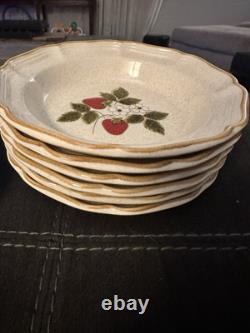 6 Vintage Mikasa Strawberry Festival EB 801 serving bowls and butter dish bundle