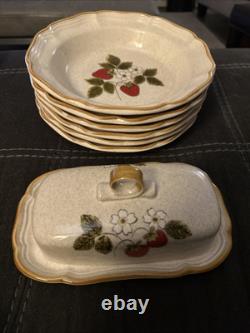 6 Vintage Mikasa Strawberry Festival EB 801 serving bowls and butter dish bundle