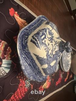Antique, Ridgway, England, Blue Willow, 10in x8.25in x6in Covered Bowl or Tureen