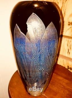 Art Glass Vase by Former Seattle Pilchuk Artist Dan Bergsma 12.75 Tall