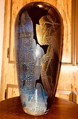Art Glass Vase by Former Seattle Pilchuk Artist Dan Bergsma 12.75 Tall