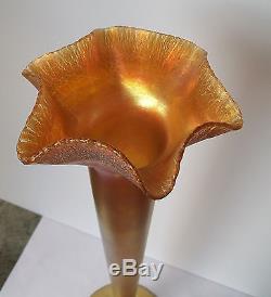 Beautiful Quezal Gold Aurene Monumental Onionskin Trumpet Vase Rippled Rim