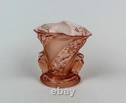 BROCKWITZ? Art Deco Pressed Glass? Pink Parakeet Bird Vase? Ca 1941? RARE