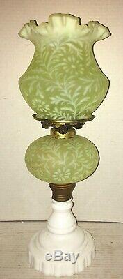 Beautiful Antique Oil Lamp Satin Vaseline Fern Fenton LG Wright GWTW Rare