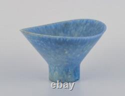 Carl Harry Ståhlane (1920-1990) for Rörstrand. Ceramic bowl in shades of blue