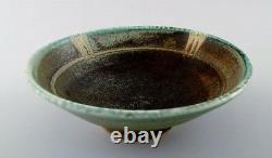 Danish ceramist. Handmade, unique ceramic bowl