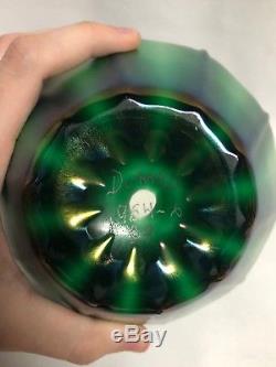 Durand Art Glass Green Iridescent Ribbed Ginger Jar 1964-6 Signed