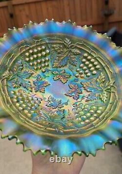 EMERALD GREEN Northwood Grape & Cable Carnival Glass Bowl. Incredible