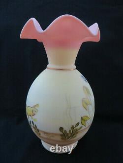 FENTON BURMESE VASE VEIL TALE Fish 2001 Connoisseur Collection Ltd Ed withLabel