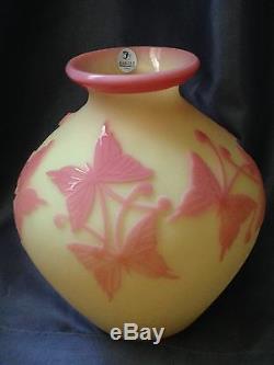 Fenton Sand Carved Burmese Butterflies Vase Kelsey Murphy R Bomkamp Le Rare