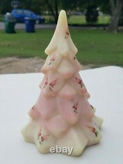 Fenton Art Glass 7 Burmese Satin Christmas Tree With Rose Buds Pink/yellow