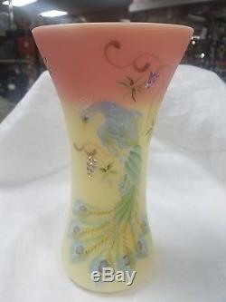 Fenton Art Glass Burmese Vase Regal Peacock 2004 Connoisseur Collection