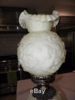 Fenton Custard Burmese Satin Embossed Floral Gwtw Table Lamp 22 1/2 2 Way