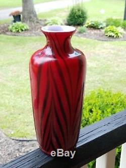 Fenton Dave Fetty 10 Ruby Red Pulled Feather Vase Ebony On Red Encased