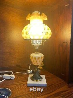 Fenton Honeysuckle Coin Dot Optic Student Lamp Marble Base