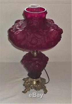 Fenton Red Satin Puffy Rose Table Lamp