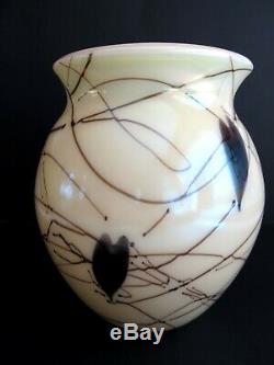 Fenton Robert Barber Custard Glass Hanging Hearts Vase. 1976. Mint Condition