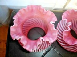 Fenton-l. G. Wright Cranberry Swirl Opalescent Lamp Shade Satin Glass (1-2) Mint