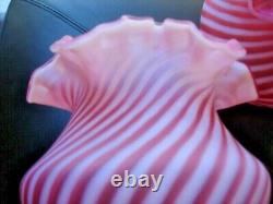 Fenton-l. G. Wright Cranberry Swirl Opalescent Lamp Shade Satin Glass (1-2) Mint