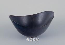 Gunnnar Nylund for Rörstrand, ceramic bowl with blue-violet glaze. Mid-20th C
