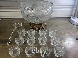 L. E. Smith Vintage Fifteen Piece Punch Bowl Set With Gold Colored Base