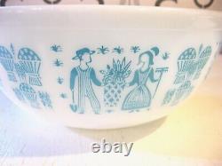 Large 4 Qt Vintage 1950's Pyrex Amish Butterprint Aqua Mixing Serving Bowl