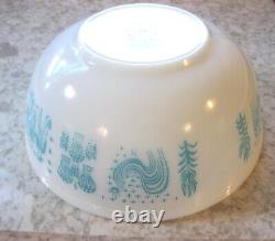 Large 4 Qt Vintage 1950's Pyrex Amish Butterprint Aqua Mixing Serving Bowl