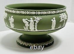 Large Wedgwood Jasperware Sage Neoclassical Centerpiece Pedestal Bowl 8 Dia