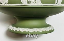 Large Wedgwood Jasperware Sage Neoclassical Centerpiece Pedestal Bowl 8 Dia