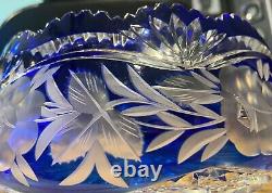 Lausitzer Cobalt to Clear Crystal Bowl with Sawtooth Rim