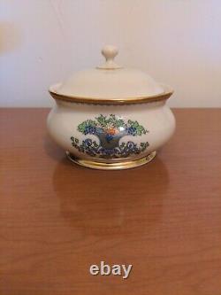 Lenox Autumn Pattern 6 Covered Vegetable Bowl Never Used Beautiful