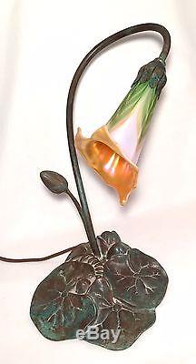 Lundberg Studios Single Lily Lamp Shade and Base Pulled Feather Art Glass NR