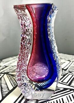 Mandruzzato Textured Murano Sommerso Glass Vase Design By G. Campanella