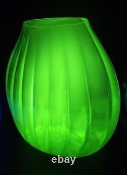 Massive Uranium Glass Fish Bowl 12 Glows Beautiful Rare Piece WON'T LAST