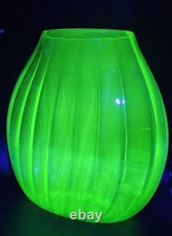Massive Uranium Glass Fish Bowl 12 Glows Beautiful Rare Piece WON'T LAST