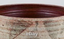 Mogens Nielsen, Nysted, Denmark. Large handmade ceramic bowl, 1978