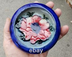 Moorcroft Clematis Pottery Bowl 4-1/4 turned in edge 1930s
