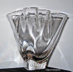 NEW in BOX STEUBEN glass LARGEST HANDKERCHIEF VASE ornament crystal rose heart