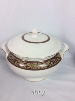 Nice Royal Doulton Tennyson Soup Tureeen With Lid