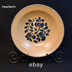 Pfaltzgraff Set of 4 Pasta Bowls 10 Folk Art Blue Tan Copyright USA No Crazing