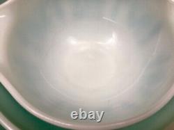 Pyrex Amish Turquoise Blue White Butter Print Nesting Mixing Bowls Set of 4