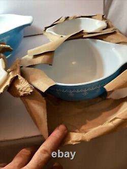 Pyrex Compatible 440-2 Snowflake Blue 4-Piece Bowl set New Old Stock From
